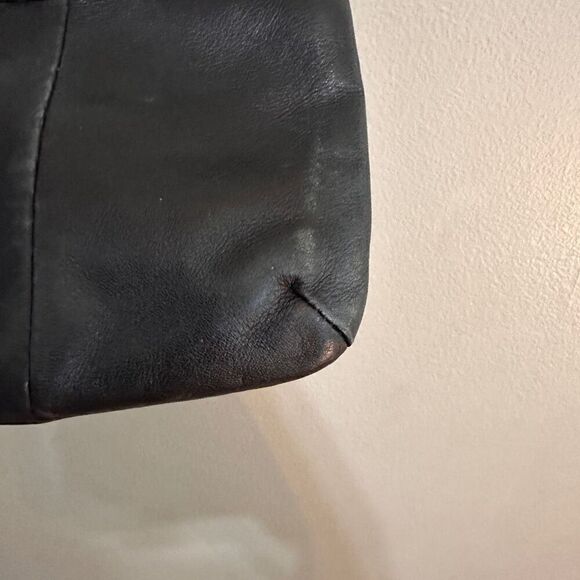 Coach black leather crossbody - Picture 6 of 10